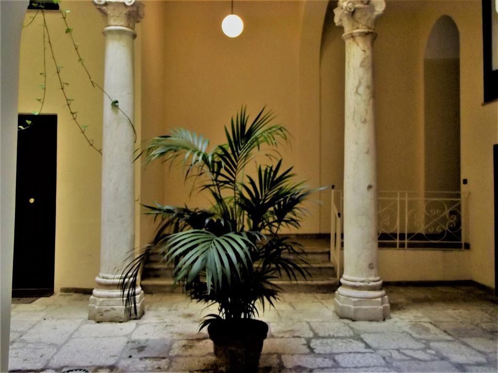 Scabi Apartments Trapani Buitenkant foto